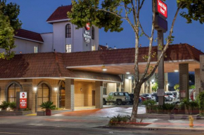 Best Western Plus South Bay Hotel